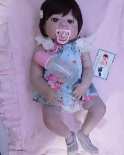 boneca reborn realista menina cabelo castanho