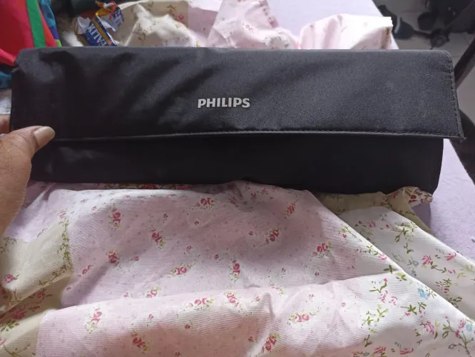 Escova de cabelo Philips? seca e dá o penteado desejado para seu cabelo.