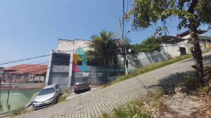 EXCELENTE TERRENO COM GALPÃO OPORTUNIDADE!!
