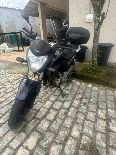 CB 300