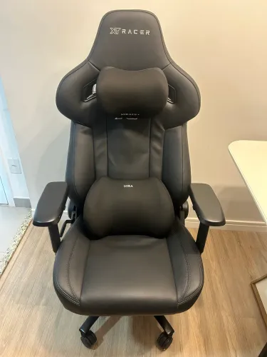 Vendo cadeira Gamer XT Racer - Couro Legitimo e nova