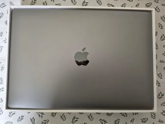Vendo MacBook Air M1 13 - 8GB RAM - SSD 256GB