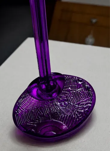 Suporte para Monster High Violeta, pintado a mão e em Resina