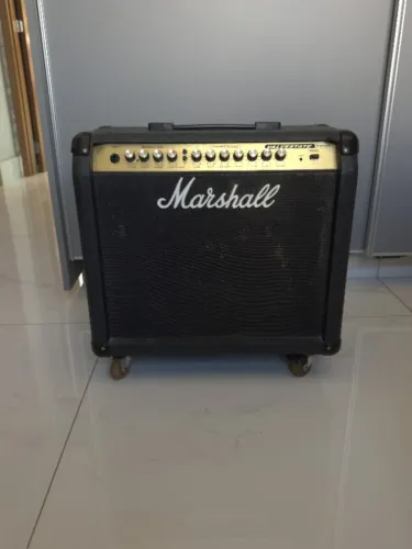 Amplificador guitarra MARSHALL Valvestate VS65R - Made in England (Não aceito trocas) 