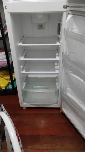 Geladeira Consul Frost Free (ATENÇÃO)