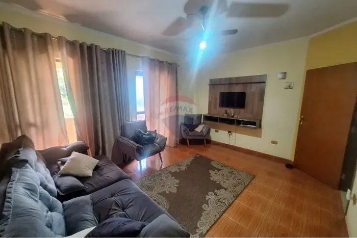 Sobrado residencial/comercial em Santa Bárbara com 5 quartos e 4 banheiros