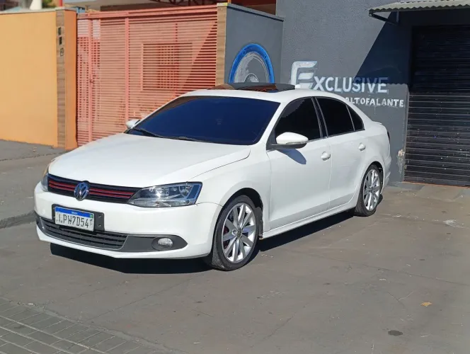 Volkswagen Jetta Highline 2.0 TSI 16V 4P Tiptronic 2011