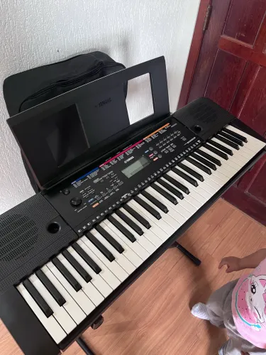 Teclado Yamaha PSR-E263