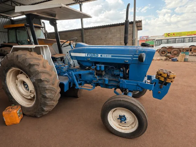 Trator 6600