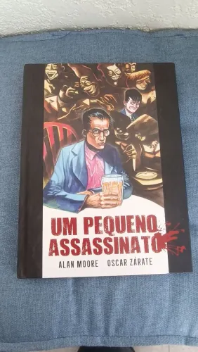 Um pequeno assassinato - alan moore - pipoca e nanquim