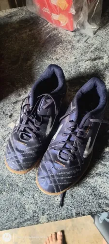 Chuteira futsal boleira