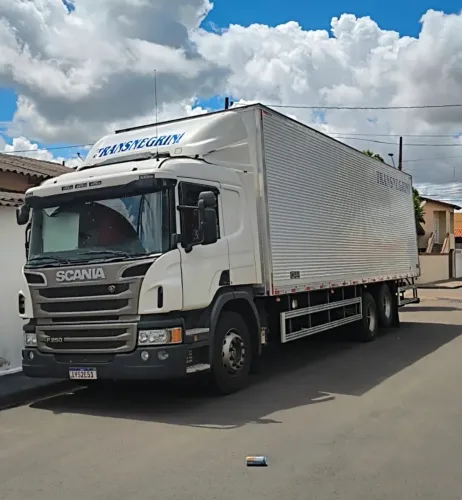 Scania P250 2018 - 18 paletes