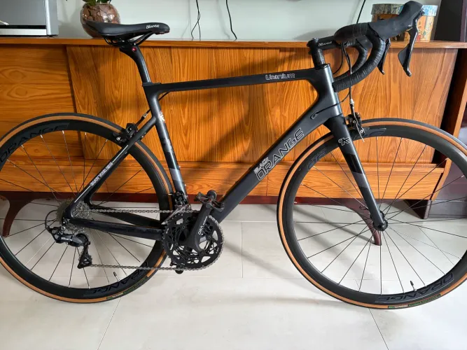Bicicleta Speed - Black Orange Uranium