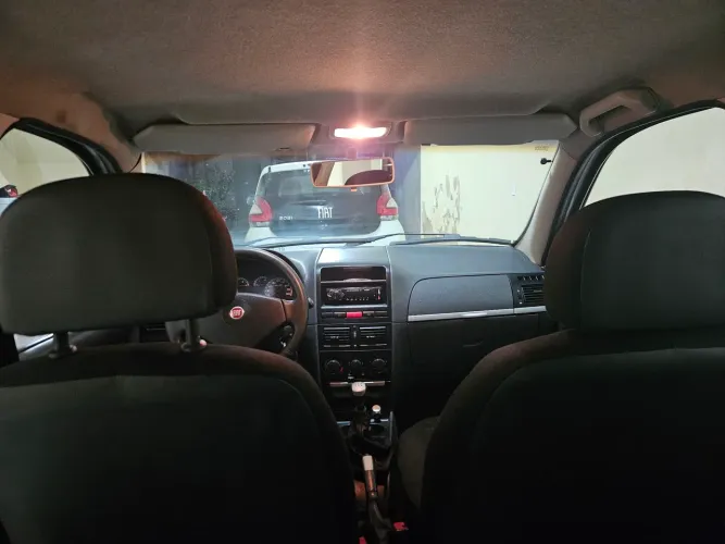 Fiat Palio HLX 1.8 MPI Flex 8V 4P 2005