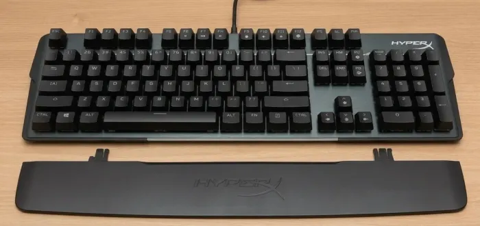 Teclado Mecânico Gamer HyperX Mars RGB - Switch Blue + Apoio de Pulso