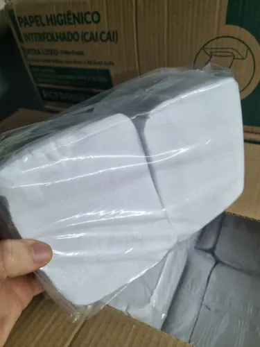 Papel higiênico interfolhado (Cai Cai) - Extra Luxo 