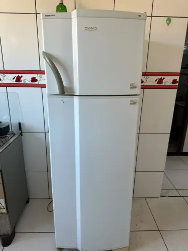 Vendo geladeira dako