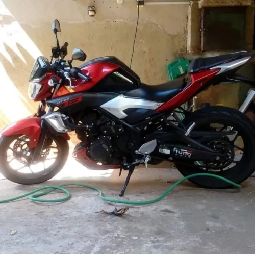 Yamaha MT-03 16/17 versão sem ABS.