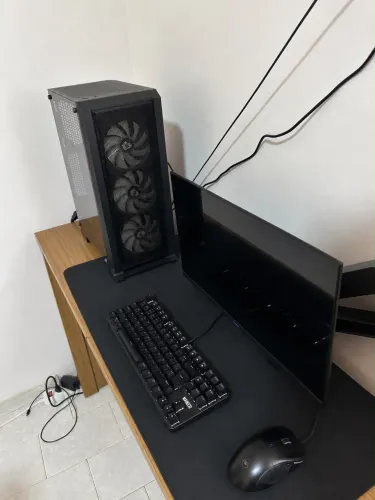 PC GAMER com PLACA DE VÍDEO - COMPLETO (PC, monitor, teclado e mouse)