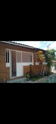 Casa com quintal enorme 