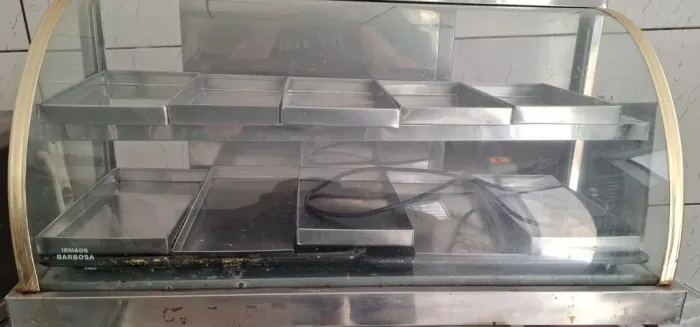 Estufa de Salgados em ótimo estado funcionando perfeitamente