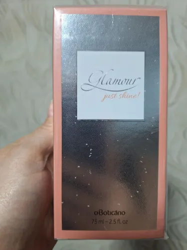 Perfume Glamour just shine (antigo)