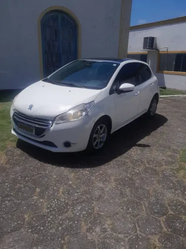 Peugeot 208 Allure 1.5 Flex 8V 5P 2014