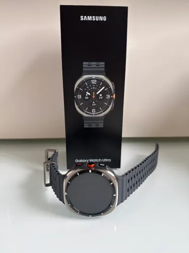 Galaxy Watch Ultra 2025 com LTE GPS na garantia