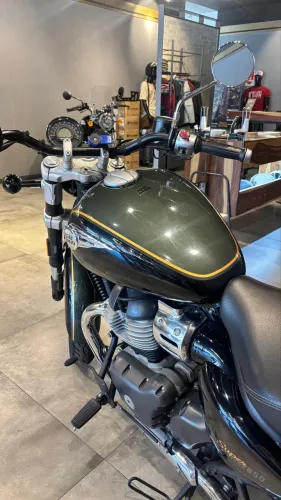 Super Meteor 650 - Danielle