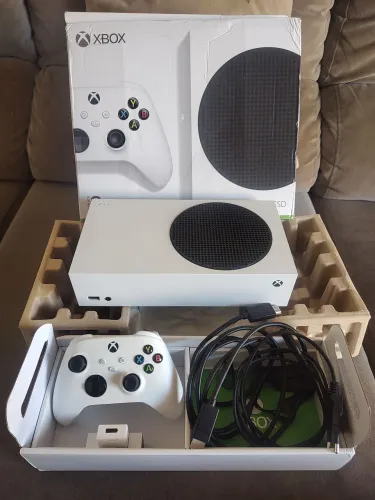 XBOX SERIES S COMPLETO IMPECÁVEL C NOTA FISCAL