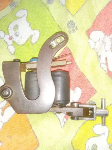 Maquina Micky Sharpz com Certificado de Autenticidade