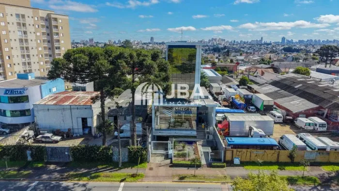 EXCELENTE PRÉDIO COMERCIAL