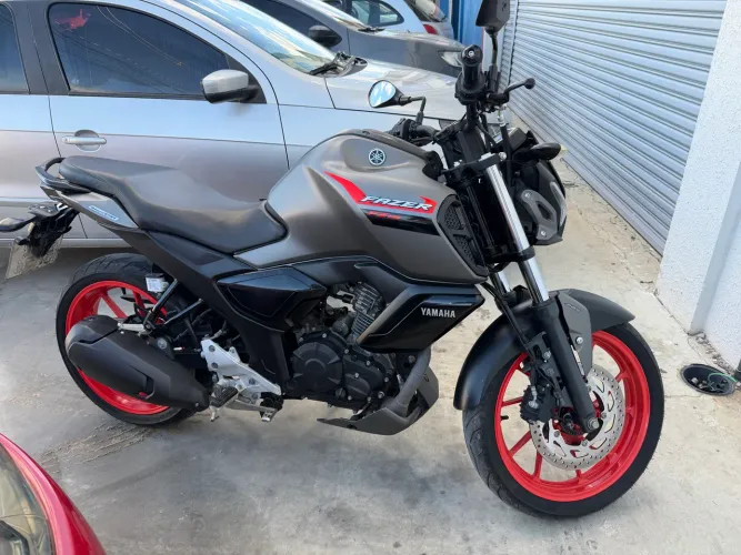 Moto disponível para aluguel em Petrolina
