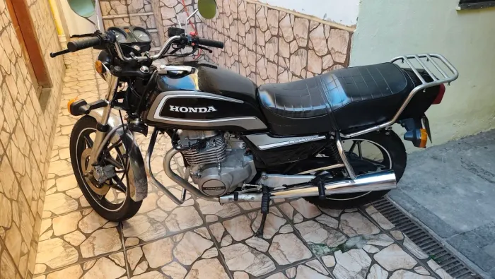 CB 400 raridade 