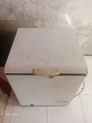 Vendo um freezer pequeno