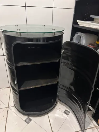 Tambor armário com vidro em cima