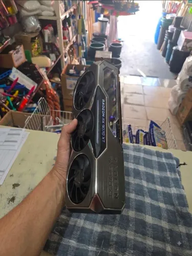 Placa de Video Radeon RX 9070 XT