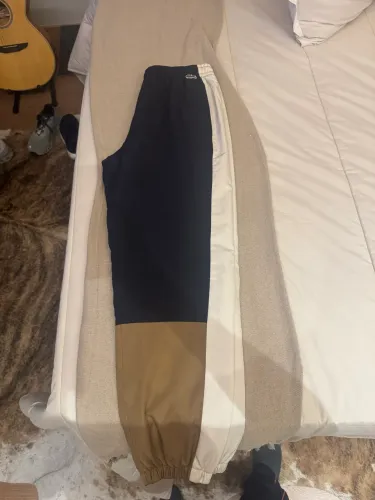 Calça lacoste