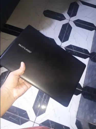 Vendo Notebook | Multilaser ((NOVO )) Windows 10 pró / 4 giga de ram suporta cartão SD 1tb