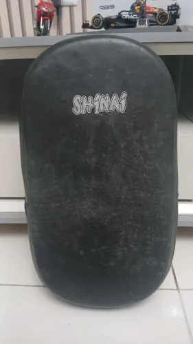 Aparador de chutes shinai para muay thay