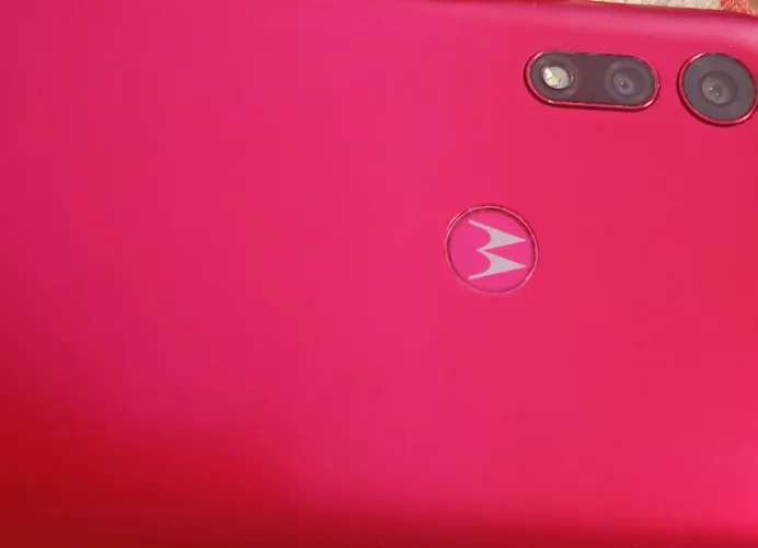 Marcar do celular Motorola 2016 semi novo cor rosa