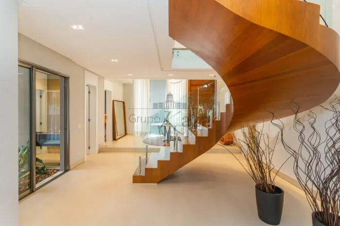 Casa em Condomínio - Tamboré 3 - 5 Suítes - 1.100m².