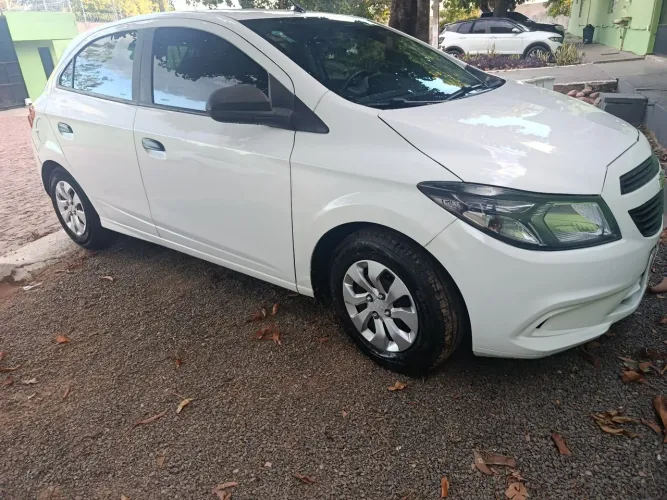 Chevrolet Onix JOY Hatch 1.0 8V Flex Mec. 4P 2019