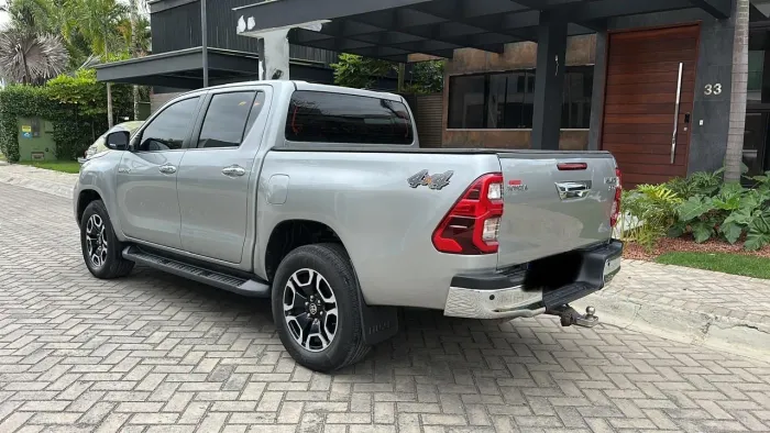 Toyota Hilux CD SRX 4X4 2.8 TDI 16V Diesel Aut. 2024