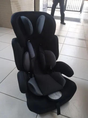 Vendo cadeira para carro