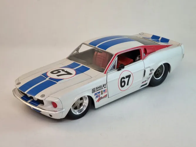 1967 Mustang Big Time Muscle Jada Toys 1:18 fora de catálogo - raro item de coleção