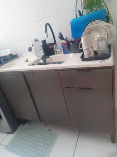Vendo PIA E BANCADA conzinha