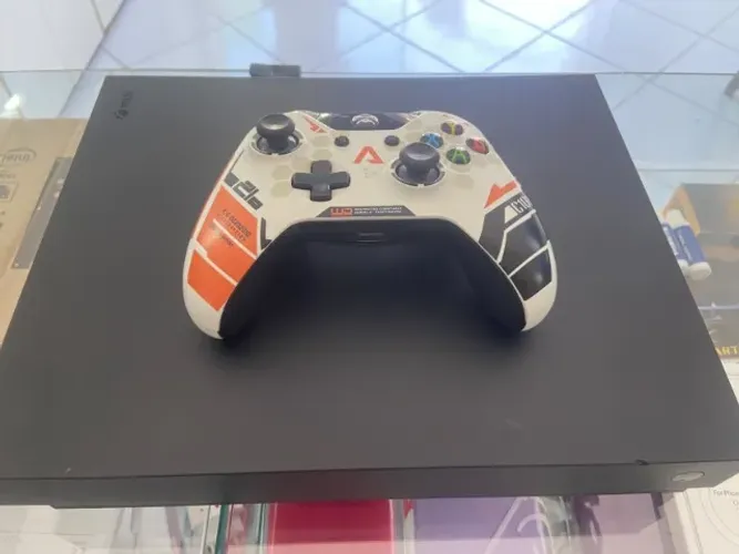 Xbox one serie X 1 controle e 1 jogo