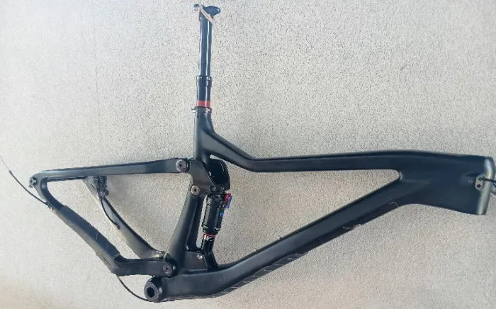 Quadro Carbono Full Suspension Lexon Myst Pro 17,5 + Canote Retrátil 