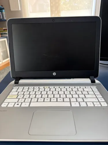 Vendo notebook HP R$ 600,00